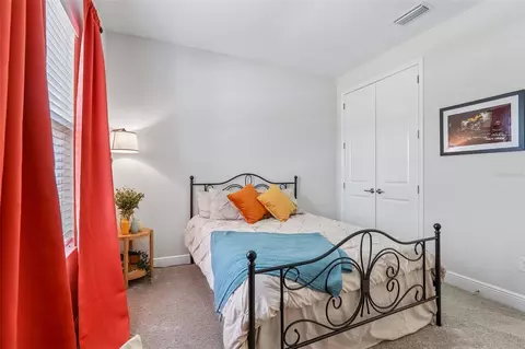 Bedroom - 6092 Hidden Branch Dr, Apollo Beach, FL 33572 photo 7 of 9
