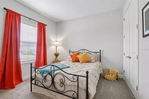 Bedroom - 6092 Hidden Branch Dr, Apollo Beach, FL 33572 photo 6 of 9