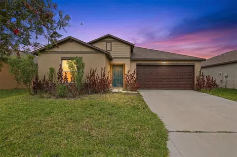 3607 Natural Trace St, Plant City, FL 33565