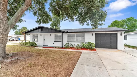 3325 Darlington Rd, Holiday, FL 34691