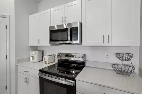 Kitchen - 15005 Emerson Field St, Wimauma, FL 33598 photo 3 of 3