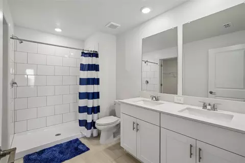 Bath - 15005 Emerson Field St, Wimauma, FL 33598 photo 1 of 2