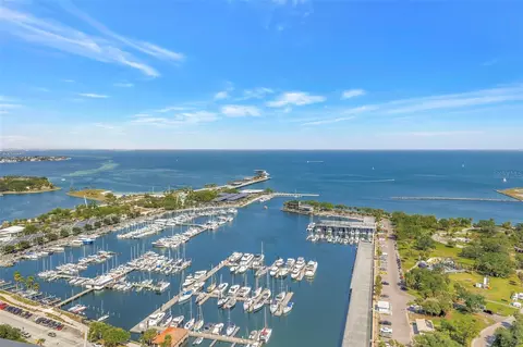 1 Beach Dr SE #1907, Saint Petersburg, FL 33701