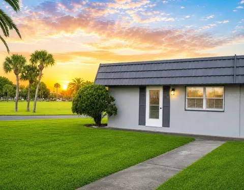 202 Bedford Trl #97, Sun City Center, FL 33573