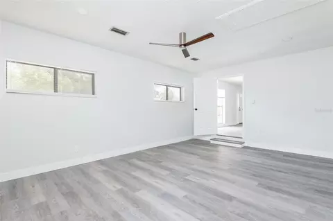 Living - 902 Shangri La Dr, Seffner, FL 33584 photo 5 of 6