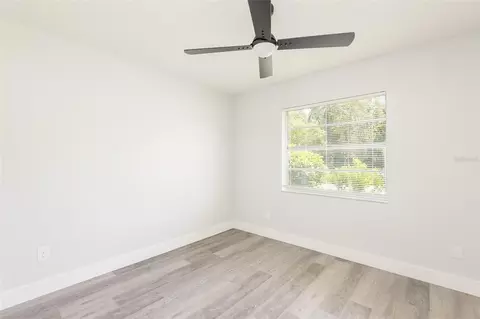 Bedroom - 902 Shangri La Dr, Seffner, FL 33584 photo 1 of 6