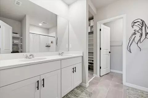 Entry Way - 10119 Daybreak Gln, Parrish, FL 34219 photo 4 of 7