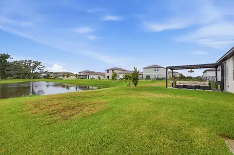 Exterior - 10119 Daybreak Gln, Parrish, FL 34219 photo 5 of 7