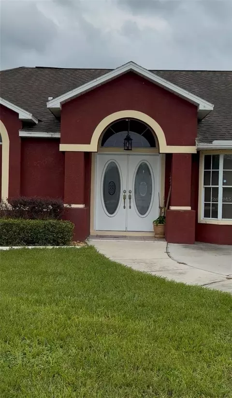 Exterior - 4470 Gondolier Rd, Spring Hill, FL 34609 photo 2 of 11