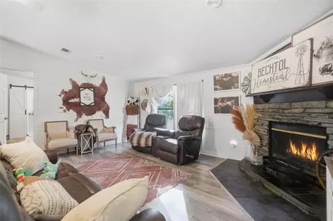 Living - 17539 Edwin Ter, Hudson, FL 34667 photo 2 of 3