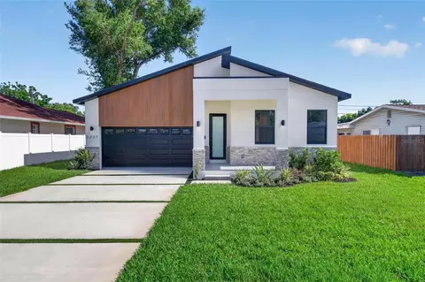 2227 32nd Ave N, Saint Petersburg, FL 33713