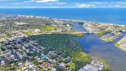 145 Th Ln, Largo, FL 33774 photo 13