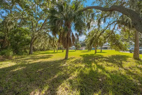 145 Th Ln, Largo, FL 33774 photo 27
