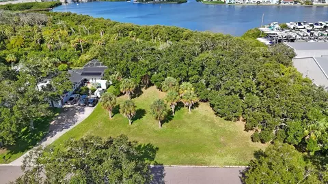 145 Th Ln, Largo, FL 33774 photo 6