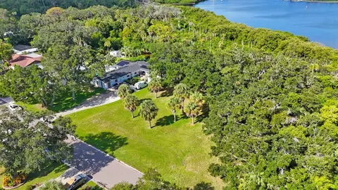 145 Th Ln, Largo, FL 33774 photo 7