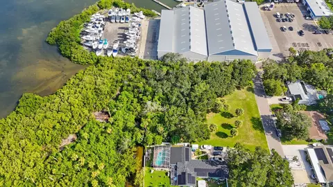 145 Th Ln, Largo, FL 33774 photo 16