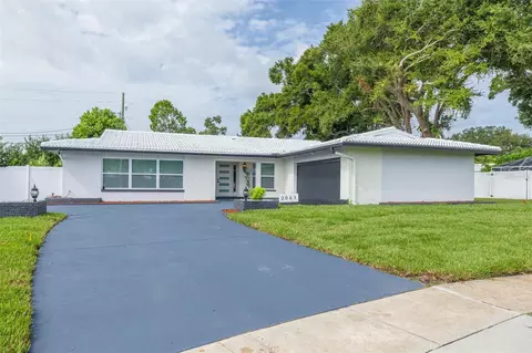 2065 Envoy Ct, Clearwater, FL 33764
