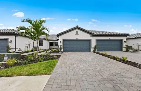 14232 Eagle Branch Dr, Nokomis, FL 34275