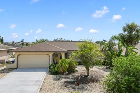 744 Flamingo Dr, Apollo Beach, FL 33572