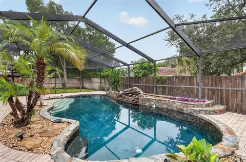 Exterior - 724 Isleton Dr, Brandon, FL 33511 photo 8 of 11