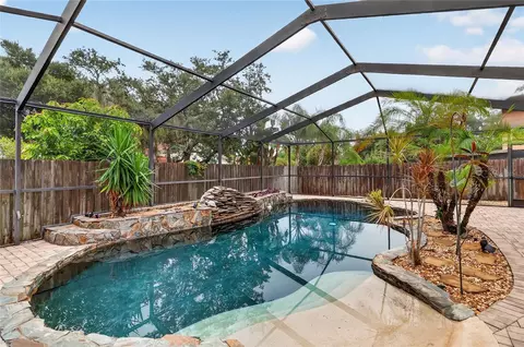 Exterior - 724 Isleton Dr, Brandon, FL 33511 photo 6 of 11