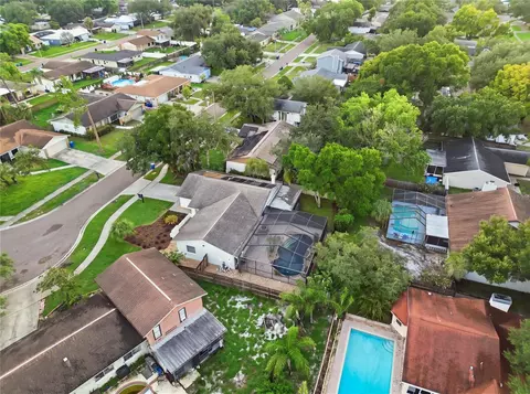 View/Area - 724 Isleton Dr, Brandon, FL 33511 photo 2 of 4