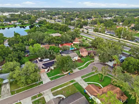 View/Area - 724 Isleton Dr, Brandon, FL 33511 photo 4 of 4