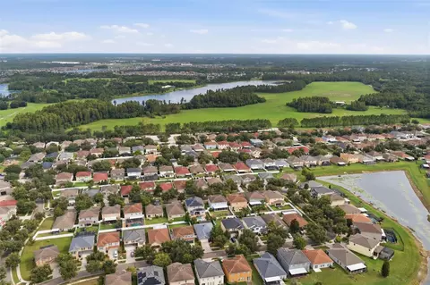 View/Area - 2814 Maple Brook Loop, Lutz, FL 33558 photo 11 of 14