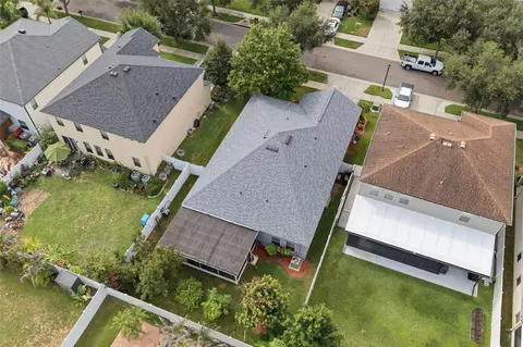 View/Area - 2814 Maple Brook Loop, Lutz, FL 33558 photo 1 of 14