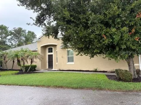 2304 Oakley Green Dr #61, Sun City Center, FL 33573