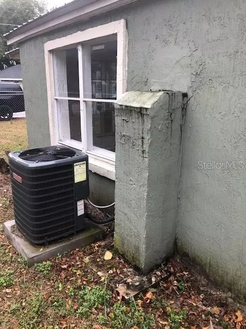 Exterior - 414 NW 9th Ave, Ocala, FL 34475 photo 2 of 5