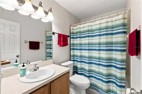 Bath - 3944 NE 7th St, Ocala, FL 34470 photo 2 of 2