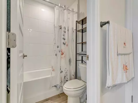 Bath - 7008 Norris Landing Pl, Parrish, FL 34219 photo 7 of 7