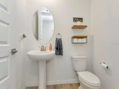 Bath - 7008 Norris Landing Pl, Parrish, FL 34219 photo 5 of 7