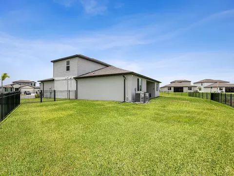 Exterior - 7008 Norris Landing Pl, Parrish, FL 34219 photo 7 of 10