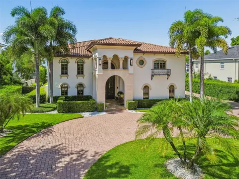 4927 Lyford Cay Rd, Tampa, FL 33629