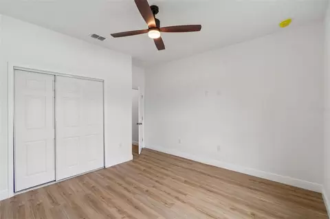 Bedroom - 2523 Avenue E SW, Winter Haven, FL 33880 photo 2 of 4