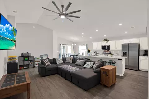 Living - 117 Eagle Summit Dr, Ruskin, FL 33570 photo 1 of 1