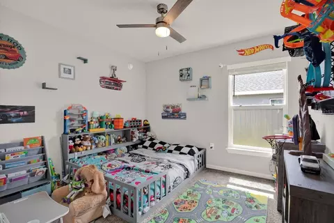 Bedroom - 117 Eagle Summit Dr, Ruskin, FL 33570 photo 5 of 6