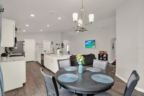 Dining - 117 Eagle Summit Dr, Ruskin, FL 33570 photo 2 of 2