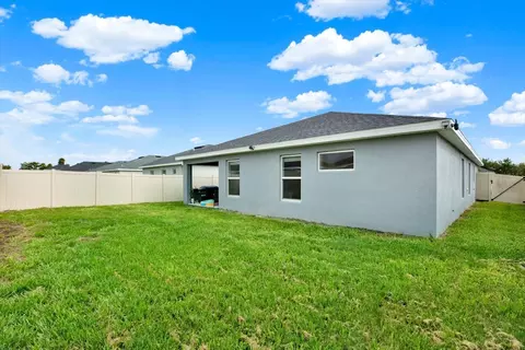 Exterior - 117 Eagle Summit Dr, Ruskin, FL 33570 photo 4 of 9