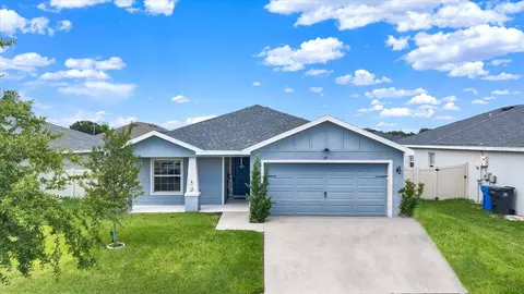 Exterior - 117 Eagle Summit Dr, Ruskin, FL 33570 photo 5 of 9