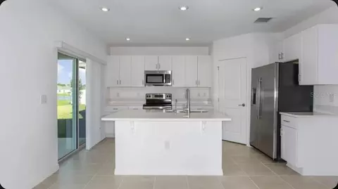 Kitchen - 13317 Commons Ave, Parrish, FL 34219 photo 1 of 3