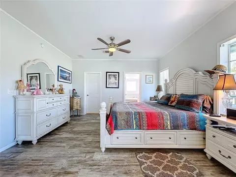 Bedroom - 14890 Cr 757, Webster, FL 33597 photo 3 of 9