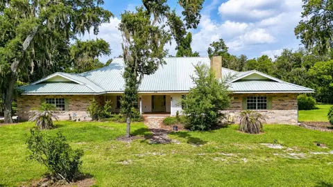 914 S Miller Rd, Valrico, FL 33594