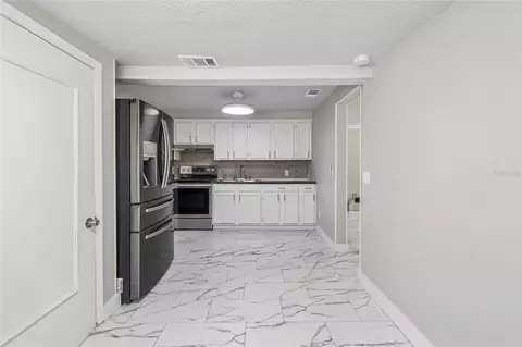 Entry Way - 1614 E Maple Ave, Tampa, FL 33604 photo 5 of 6