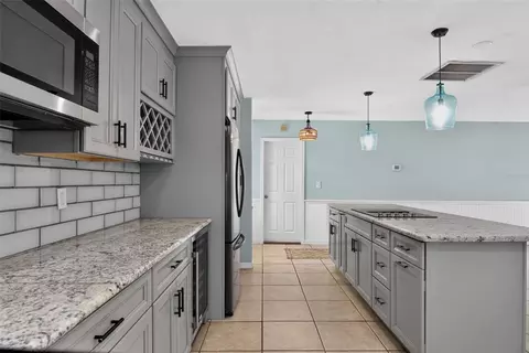 Kitchen - 408 Palm Ave, Ormond Beach, FL 32174 photo 2 of 8
