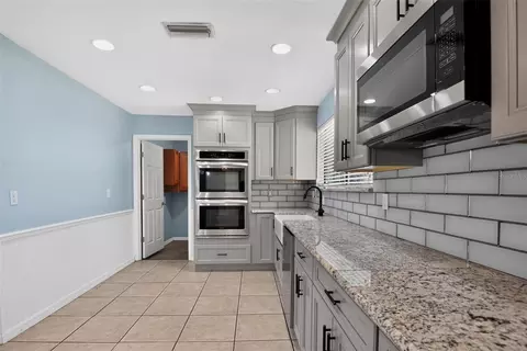 Kitchen - 408 Palm Ave, Ormond Beach, FL 32174 photo 7 of 8