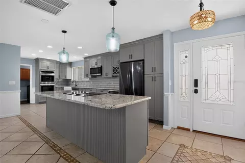 Kitchen - 408 Palm Ave, Ormond Beach, FL 32174 photo 6 of 8