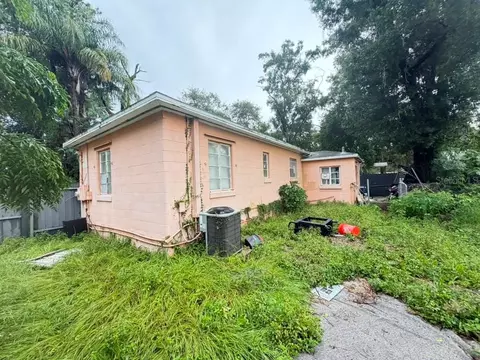 1011 E 108th Ave, Tampa, FL 33612